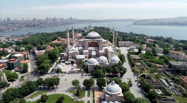 Kültür ve Turizm Bakanı,Ayasofya’nın son beş yıllık bilançosunu açıkladı