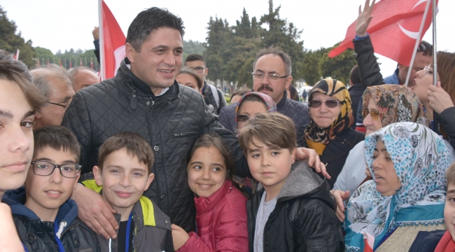 Onların yüzleri gülsün diye…