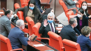 TBMM tutanağında üç yorgan ve yastık