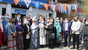 Diyarbakır’da 400 kişi AK Parti’ye üye oldu