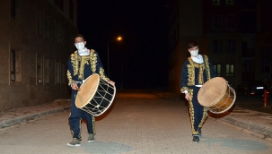 Ramazan davulcuları mesaiye başladı