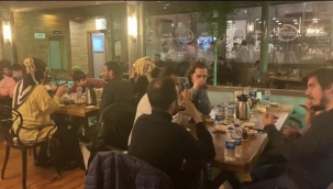 Yasağa rağmen müşteri kabul eden restorana baskın! 100 kişiye ceza kesildi
