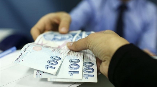 Yükseköğrenim öğrencilerine kredi ödemeleri yapılmaya başlandı