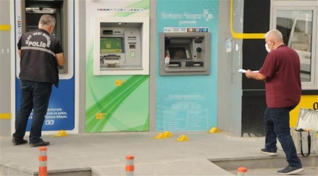 ATM'den para çekerken sırtından vuruldu!