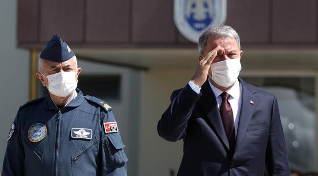 Bakan Akar Pakistan'a gitti!