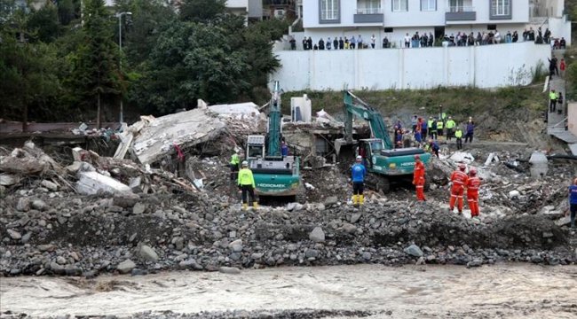 Kastamonu'daki sel felaketinde yıkılan binanın müteahhidi tutuklandı