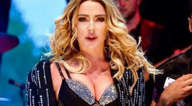 Hadise transparan tarzıyla olay oldu