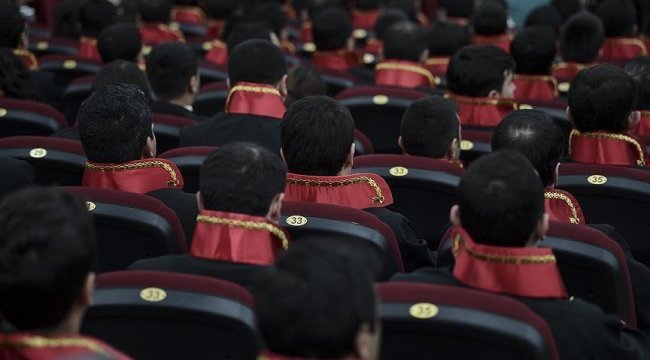 Hakim ve savcıların görevde yükselme kararları Resmi Gazete'de