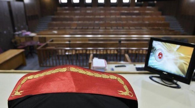 Rüşvet karşılığı FETÖ soruşturmalarında bilgi sızdıran sanıklara ceza yağdı