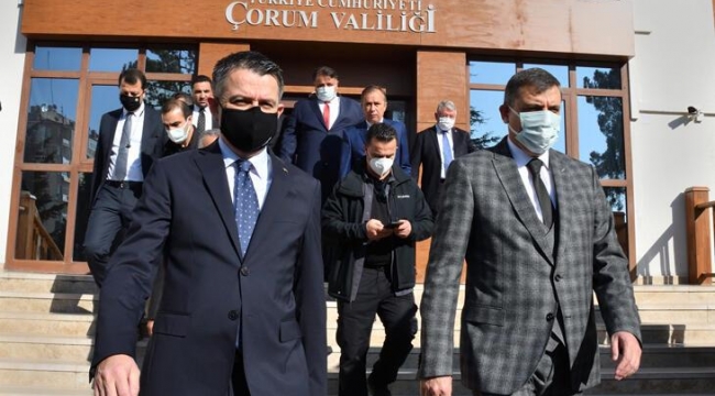 Bakan Pakdemirli, Çorum'da tarım sektörü temsilcileriyle buluştu