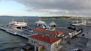 Çanakkale'de feribot seferlerine fırtına engeli