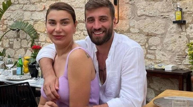 Derin bacak dekoltesiyle dikkat çekti