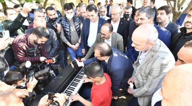 'Kusursuz kulak' Bager, Cumhurbaşkanı Erdoğan için çaldı