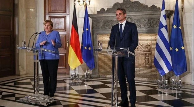 Merkel'den Atina'da 'Türkiye' mesajı