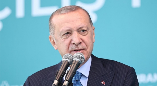 Cumhurbaşkanı Erdoğan: Gençlerimizin hayalleri ve düşünceleri bizim için hayati önemdedir