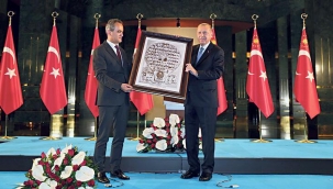 Erdoğan’dan Öğretmenler Günü mesajı: 3600 Ek Gösterge dahil yeni haklar sağlayacağız