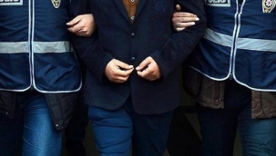 İzmir'de 2 hakim ve 2 savcı tutuklandı