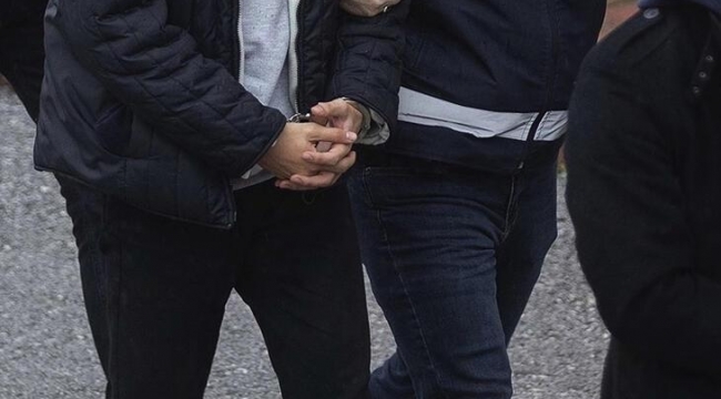 İzmir'de terör örgütü PKK'ya yönelik operasyonda 2 kişi yakalandı