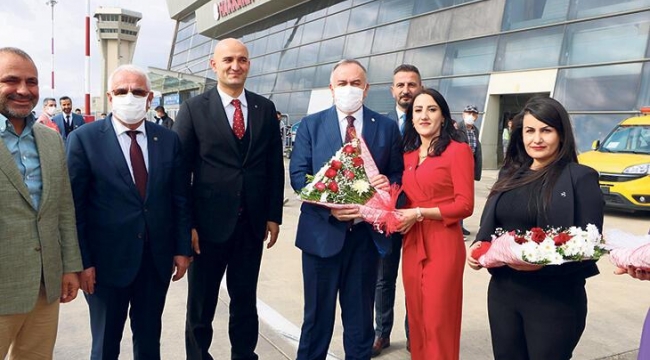 MHP, Yüksekova İlçe Başkanlığı’nı açtı