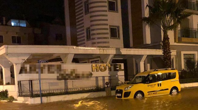 Marmaris'te, 24 saatte metrekareye 170,5 kilogram yağış düştü