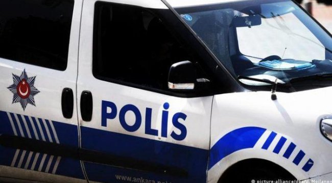 Yasak bölgeye giren Yunan polis yurt dışı çıkış yasağıyla serbest bırakıldı