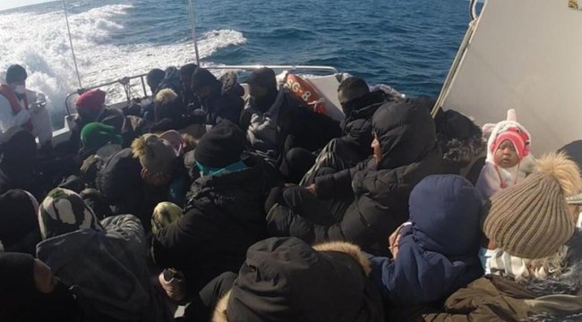 Ayvalık’ta 36 göçmen kurtarıldı