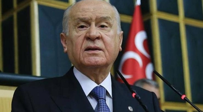Bahçeli’den Sezen Aksu açıklaması: Serçeysen serçeliğini bil