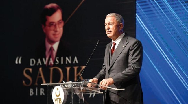 Bakan Akar: Yunanistan, kuzu postuna bürünüyor
