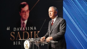 Bakan Akar: Yunanistan, kuzu postuna bürünüyor