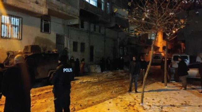 Beş çocuk annesi, ensesinden vurularak öldürülmüş bulundu
