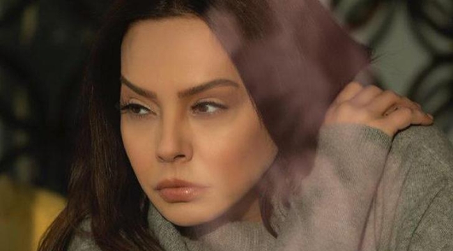 Ebru Gündeş gözlerden uzak tutuyor!