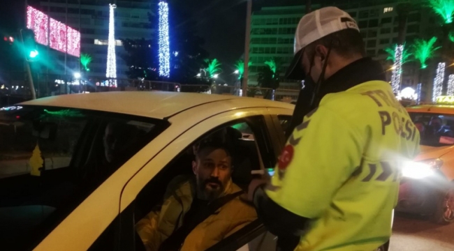 İzmir polisi yılbaşında kuş uçurtmadı