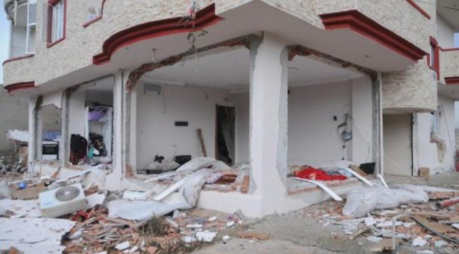 Şırnak'ta 2 katlı evde patlama: 3 yaralı