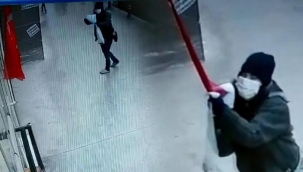 Türk bayrağına çirkin saldırı! Kimliği belirlendi, yakalandı