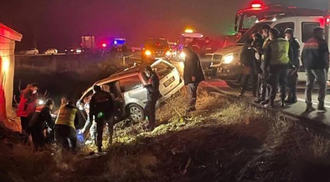 Yollar kan gölü! 4 kentte 16 ölü!