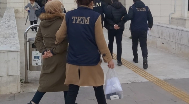 Yurt dışına kaçmaya hazırlanan FETÖ üyesi çift yakalandı