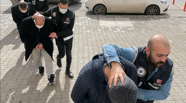 12 FETÖ şüphelisi ve 2 organizatör tutuklandı