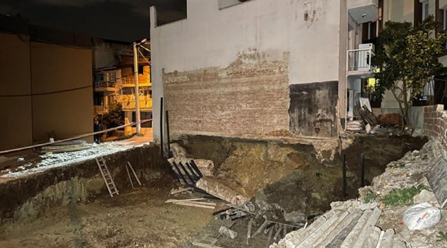 İzmir'de gece yarısı panik! Bina sakinleri tahliye edildi