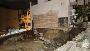 İzmir'de gece yarısı panik! Bina sakinleri tahliye edildi
