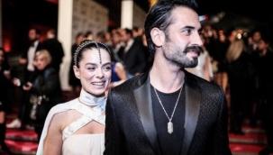 Özge Özpirinçci'nin eşi Burak Yamantürk'ten kızları Mercan ile aile pozu!