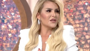 Selin Ciğerci 13 kilo verdikten sonra çenesini eritti ve... Son hali olay oldu