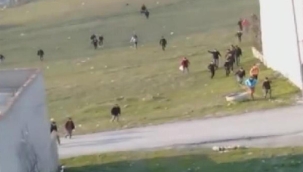 Arnavutköy'de onlarca göçmen polisten böyle kaçtı