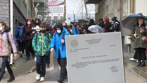 Bursa'da 'kız ile erkekleri ayrı oturtun' talimatı! Müdür için flaş gelişme