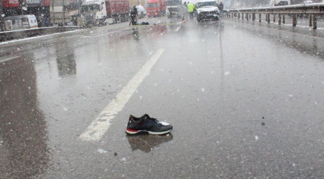 Kocaeli'de feci kaza! Karşı yola koşarak geçmek isterken TIR'ın altında kaldı