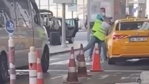 Sabiha Gökçen Havalimanı'nda kahya dehşeti: Taksiciyi dövdü