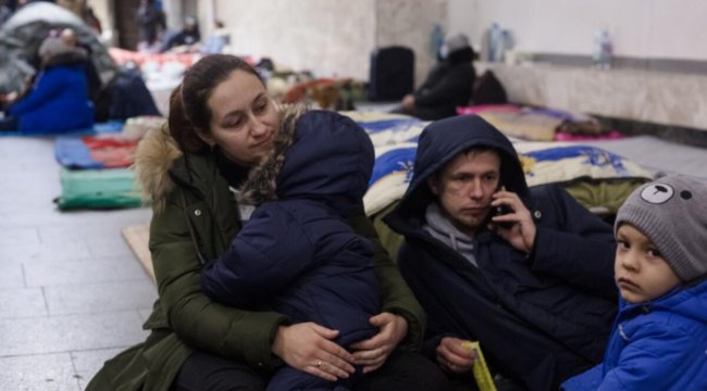 Üç belediye Ukrayna'ya 15 tır insani yardım gönderecek