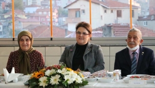 Bakan Yanık huzurevinde yaşlılarla iftarda buluştu