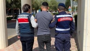 'Çocuğa cinsel istismar' suçundan aranıyordu... Böyle yakalandı