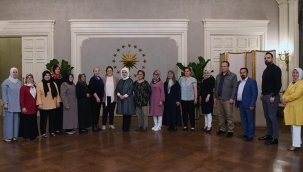 Emine Erdoğan, evde yaşlı ve engelli birey bakımı yapan ailelerle iftarda buluştu