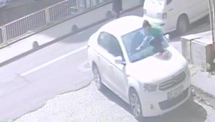 Otomobiline saldırdılar zannetti, kameraya bakınca gerçek ortaya çıktı